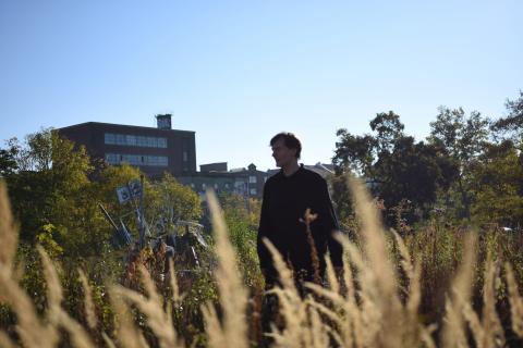 Jaromír Typlt im Jahrhundertfeld in Leipzig, fotografiert von Apolena Typltová